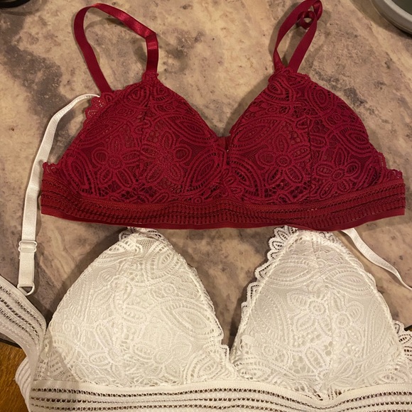 X2 Size Large lace bralettes - Picture 1 of 3